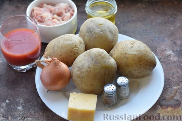 Картофельные лодочки с мясным фаршем в томатном соусе и сыром