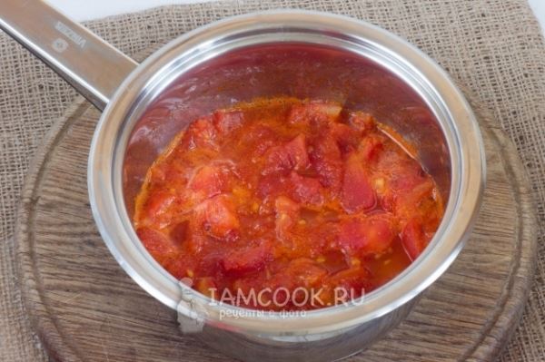 Суп из тушеных помидоров и адыгейского сыра