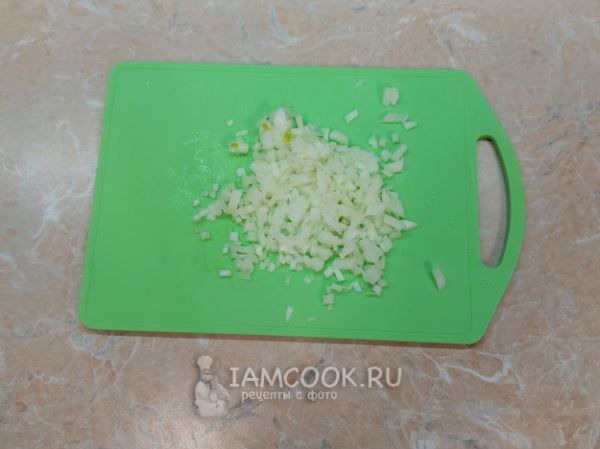 Овощное рагу с фрикадельками на сковороде