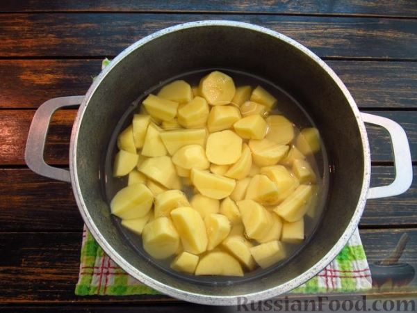Бездрожжевые пирожки с картошкой и зеленью (в духовке)